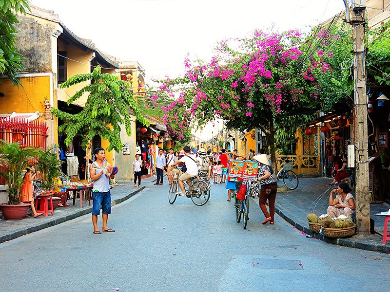 Vietnam tours 12 days Hoi An old town 1.jpeg